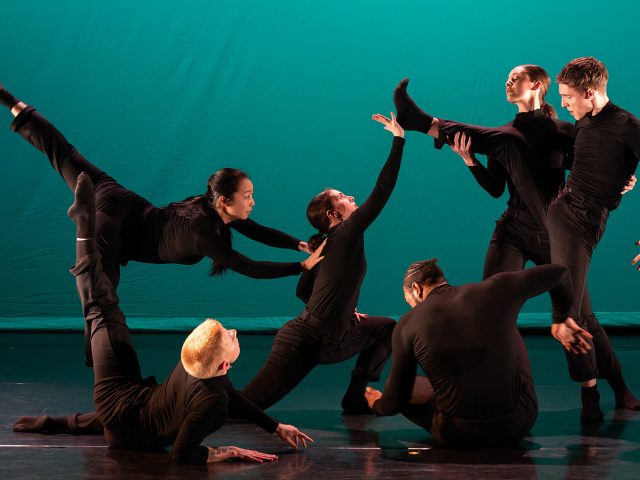 Khambatta-Dance-Company-by-Jim-Coleman-onl